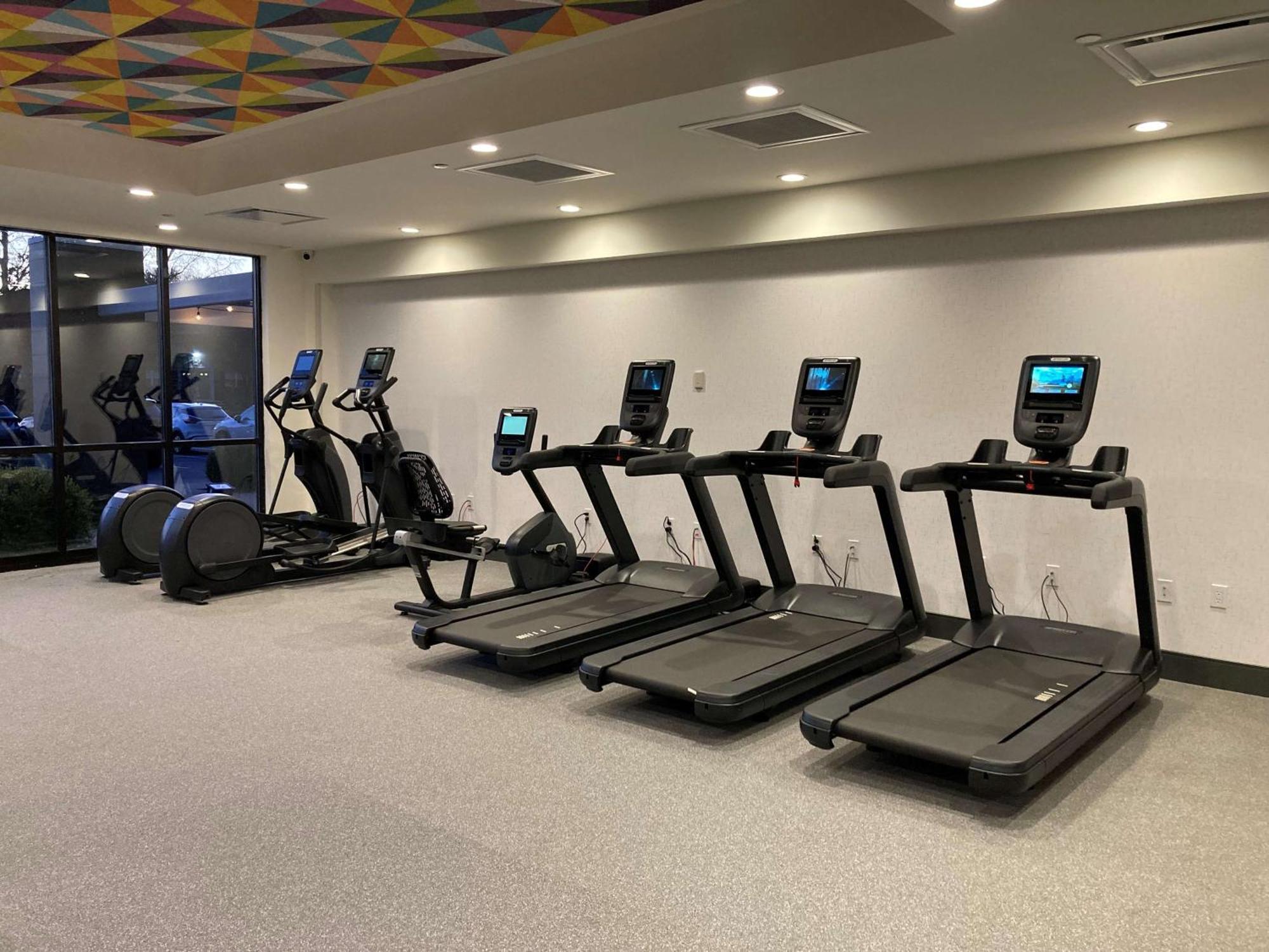 Home2 Suites By Hilton Hasbrouck Heights Bagian luar foto